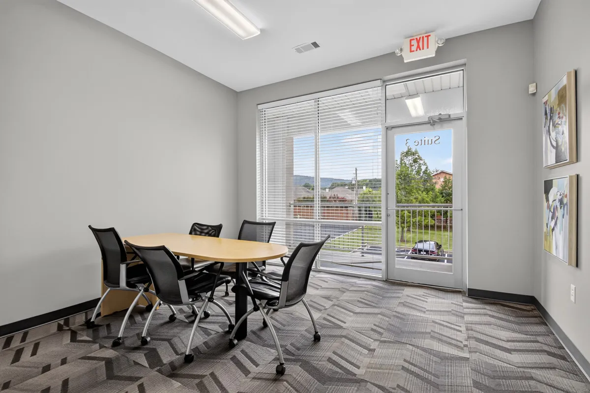 Executive Office Suites in West Little Rock: Flexible Leasing Solutions for Small Businesses
