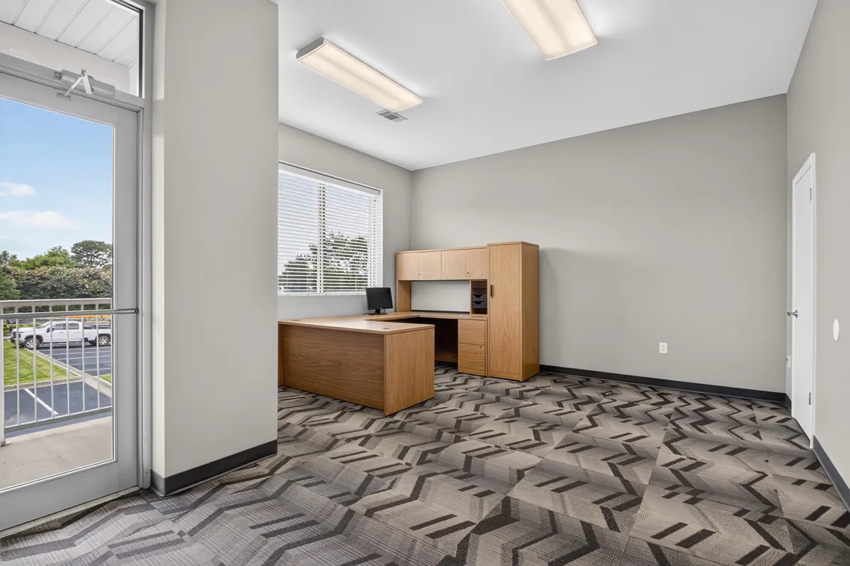 Cozy private office designed for small teams, illustrating a productive and inviting working environment