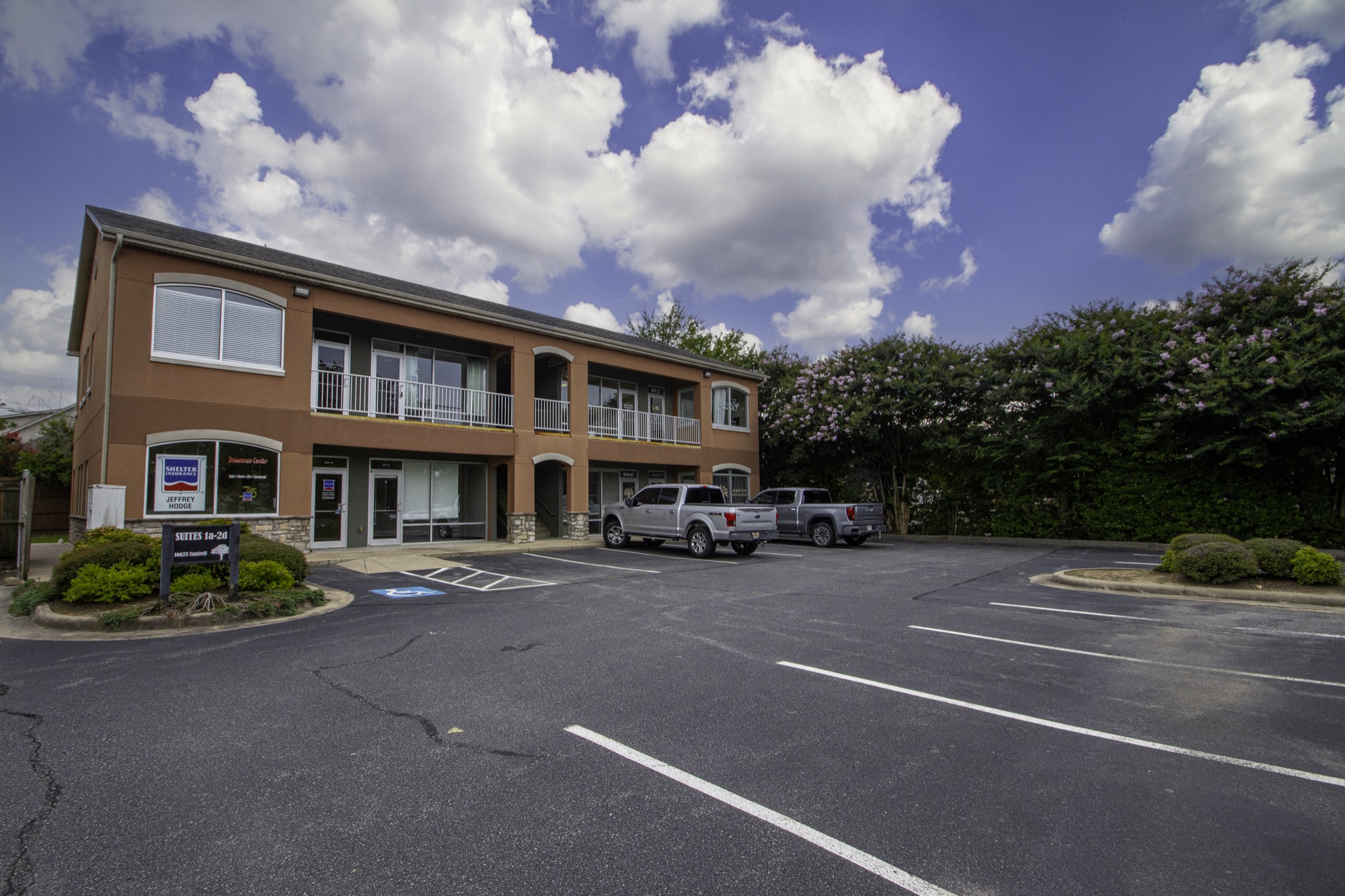 Office building exterior at Highway 10 Office Park with front-door parking